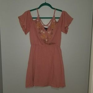 Cold shoulder lattice front sundress